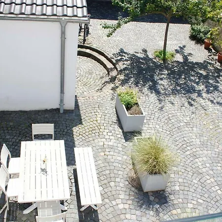 Traumhaus Mit „park“: Landidylle Mitten Im Zentrum Сasa de vacaciones Maguncia