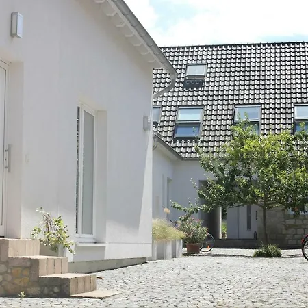 Сasa de vacaciones Traumhaus Mit „park“: Landidylle Mitten Im Zentrum *