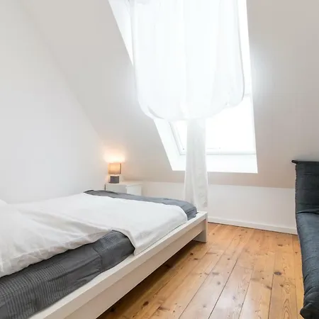 Traumhaus Mit „park“: Landidylle Mitten Im Zentrum * Maguncia