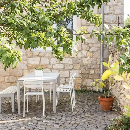 Traumhaus Mit „park“: Landidylle Mitten Im Zentrum Сasa de vacaciones Maguncia