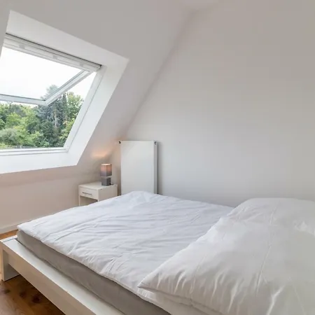 Traumhaus Mit „park“: Landidylle Mitten Im Zentrum