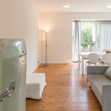 Traumhaus Mit „park“: Landidylle Mitten Im Zentrum Сasa de vacaciones Maguncia